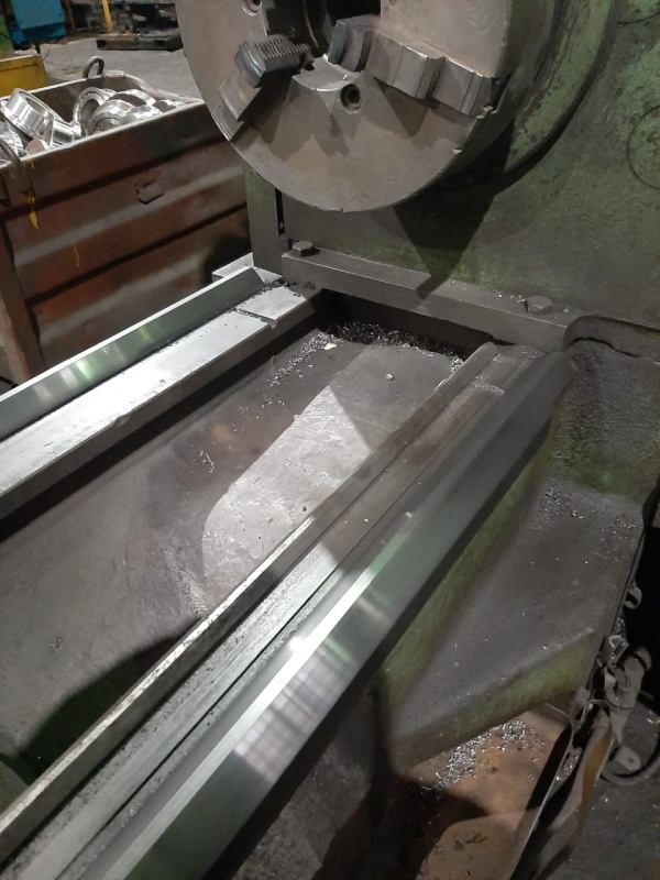 токарный станок 16К40Ф101 с РМЦ 3000 мм