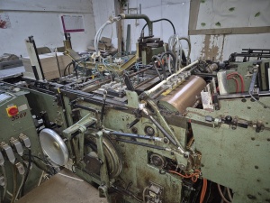 Крышкоделательная машина KOLBUS DA 36