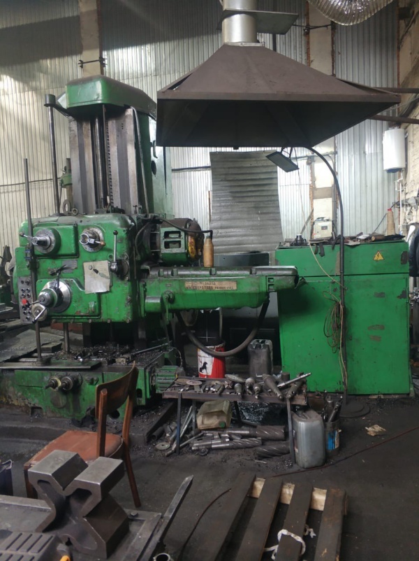 Горизонтально-расточной станок 2620