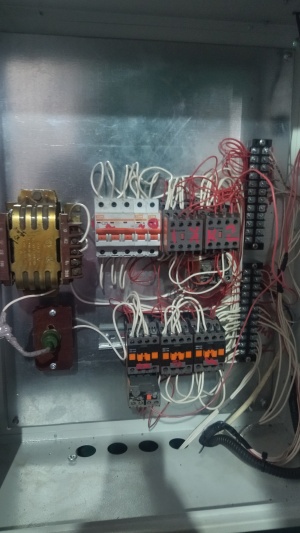 2Н135 Универсальный одношпиндельный вертикальный сверлильный станок