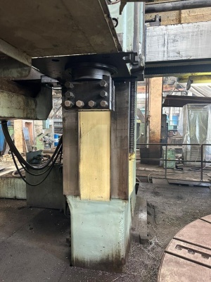 Токарно-карусельный 1550