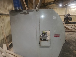 Beaver 415 (2007) — надёжный четырёхсторонний строгальный станок для профессиональной обработки древесины.()