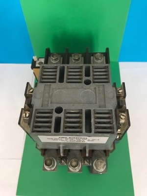 Магнитный пускатель ПМА