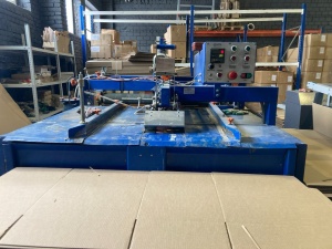 Полуавтоматическая машина для склейки гофротары СГ 2