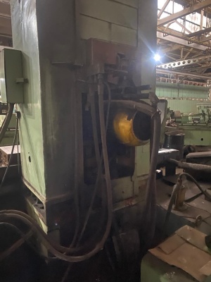 Плоскошлифовальный станок 3Д725