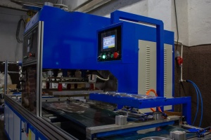 Станок для сварки штампом изделий из ПВХ пленки.(мешки, обложки и т.д.)