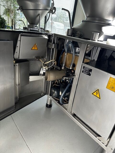 Вакуумный шприц HANDTMANN VF-630