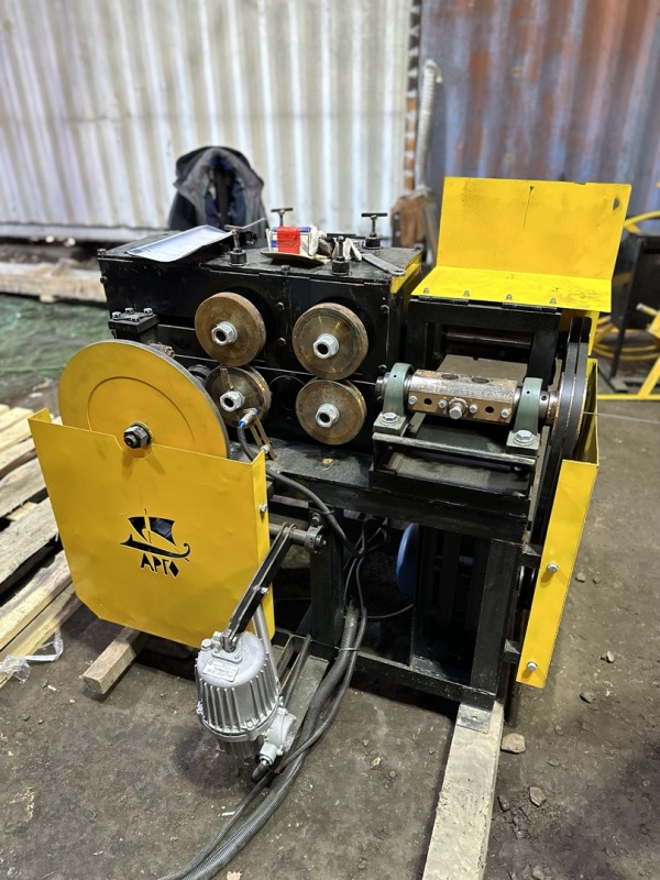 Правильно-отрезной станок Барс-4