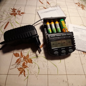 Зарядное устройство TechnoLine-BC-700