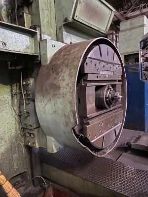 Горизонтально-расточной станок 2е636ф1