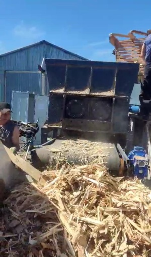 шредер, Измельчитель паллет, поддонов, крупногабаритных деревянных отходов