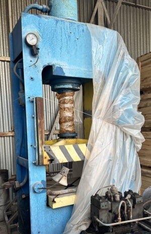 Пресс гидравлический Д2430 Усилие 100 т