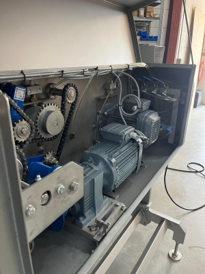 Автоматическая машина для чистки желудков Meyn CD 6000