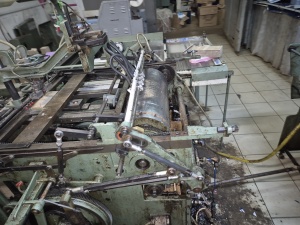 Крышкоделательная машина KOLBUS DA 36