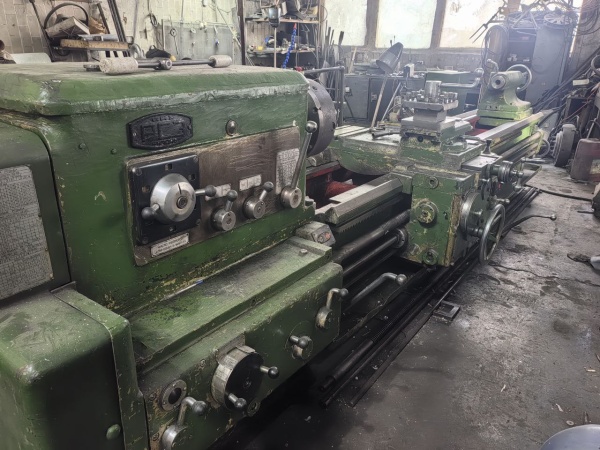 Токарный винторезный 1М63 дип300(163) рмц 2,8 м