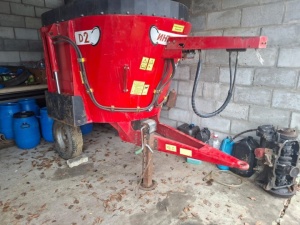 Миксер-кормораздатчик Интермикс мк-2В