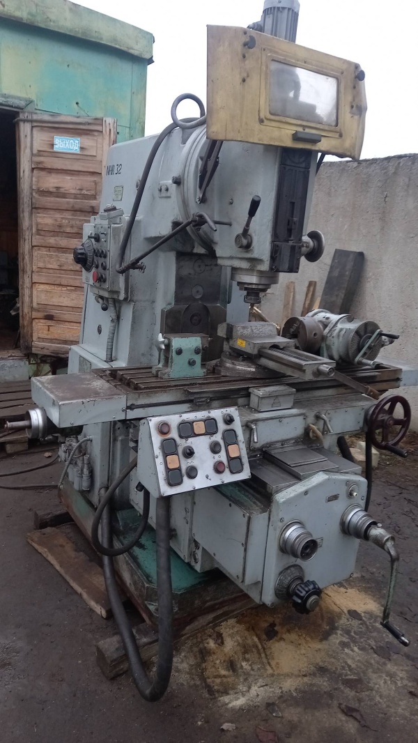 станок вертикально-фрезерный ГФ2924С1, 93г.в