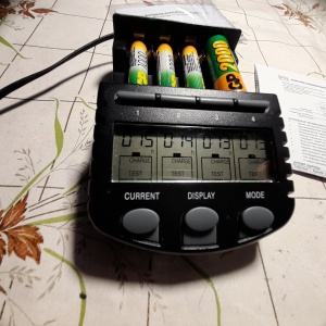 Зарядное устройство TechnoLine-BC-700