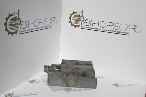 Клиновые опоры 110, 130