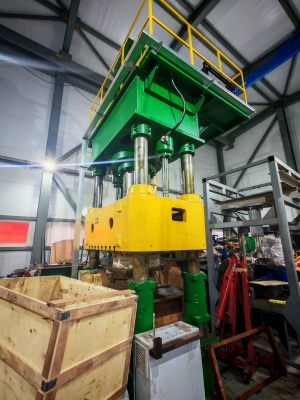 Пресс гидравлический колонный ДА2238