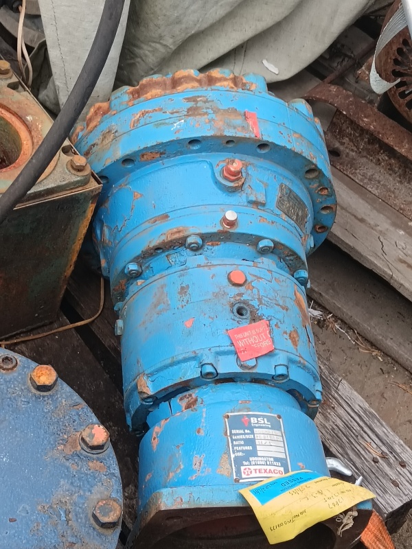 Химический моторедуктор BREVINI ET 3090-80 С ХРАНЕНИЯ