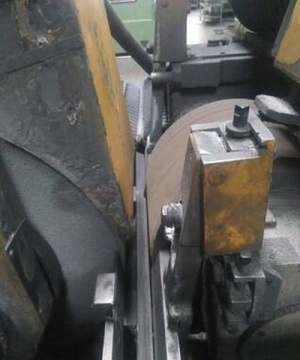 станок бесцентровошлифовальный 3Е185ВМ