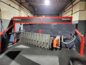 Роботизированная сварочная станция KUKA KR 8 R2100-2 arc HW