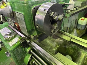 Токарный Винторезный станок VDF 44S, РМЦ 1000 мм