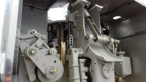 Машина для розлива и упаковки мини-порций сливочного масла Benhil 8304 - 8534