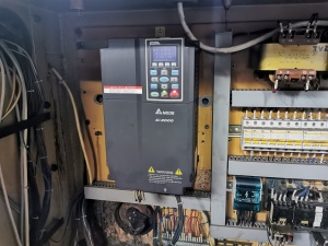 Токарно- винторезный 16А20Ф3