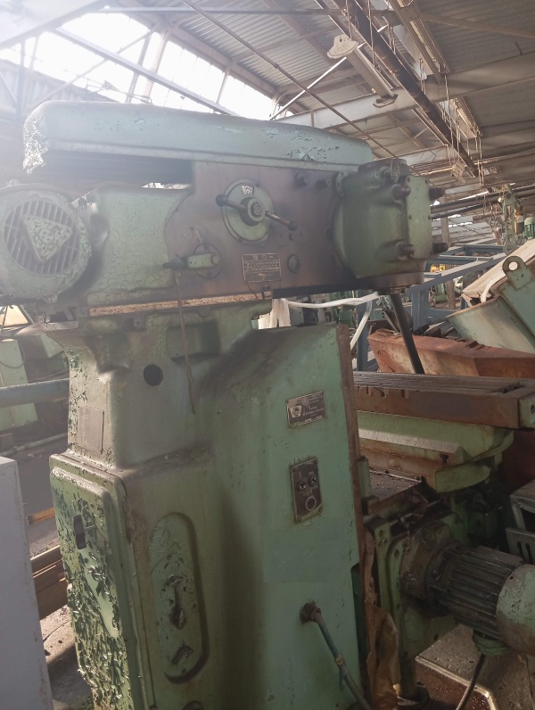 Горизонтально-фрезерный станок 6Н81А (6Р81, 6Т81)