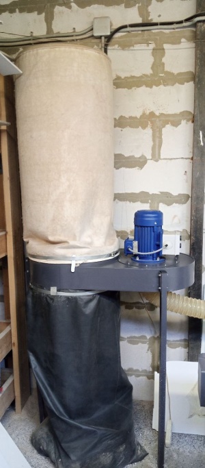 Фpезepно-гpавиpoвaльный стaнoк с ЧПУ МULТICUT 3000