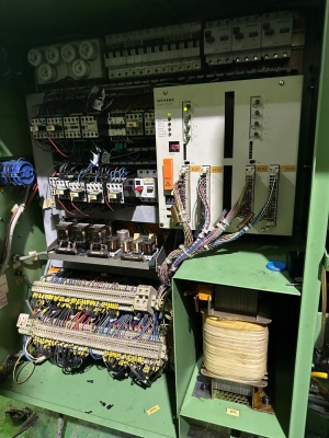 Широкоуниверсальный Прецизионный фрезерный станок MAHO MH 600P (пр-во Германия)