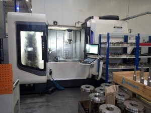 Токарно-фрезерный центр с ЧПУ DMG MORI NTX 2000/1500 SZM