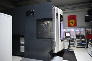 5-осевой вертикальный обрабатывающий центр DMG Mori DMU 105 monoblock