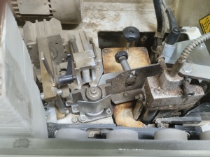 Кромкооблицовочный станок ME25