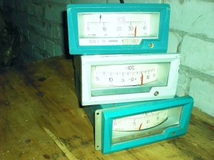 Логометр - цена за все 3 шт. на фото