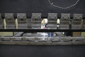 Пресс гибочный ПГГ2000 с 3-мя комплектами оснастки