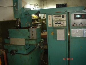 электроэрозионный станок 4Л721Ф1