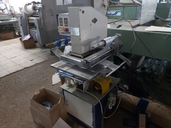 Пресс для тиснения на фольге полуавтомат Wektor WT3-9D