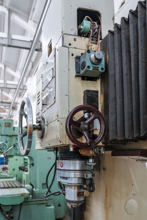 Двухстоечный координатно-шлифовальный станок 3289АФ1