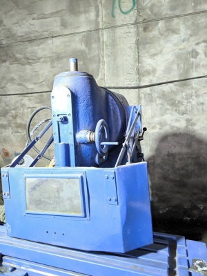 Вертикально фрезерный станок f2-250