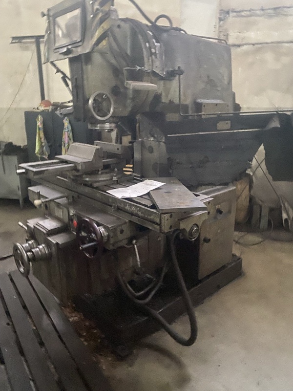 Фрезерный станок ВМ127м