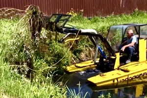 Водный погрузчик/мини-земснаряд/водный комбайн. Водный погрузчик для уборки камыша, ряски, мусора, ила