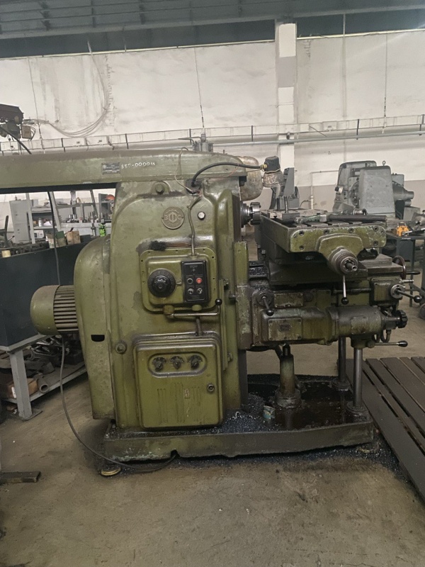 Станок фрезерный 6 М83