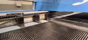 Револьверный координатно-пробивной пресс FINN-POWER SG-6