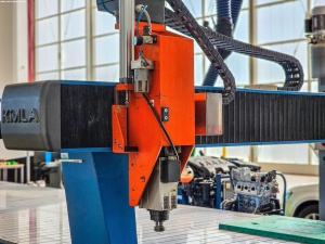 Фрезерный станок с ЧПУ KIMLA BPF 2070