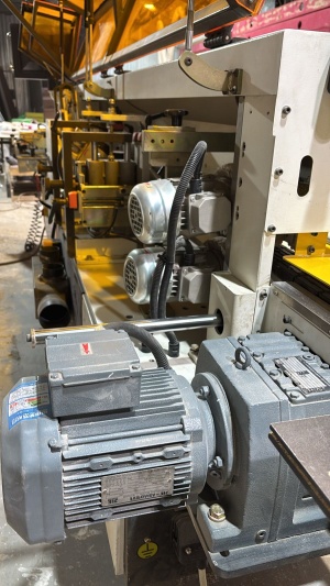 Кромкооблицовочный станок FL - 430 (MFB 600)