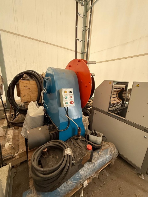 Оплеточная фольгой машина