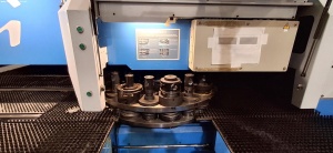 Револьверный координатно-пробивной пресс FINN-POWER SG-6